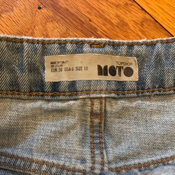 90s inspired TOPSHOP MOTO Denim Cutoff Miniskirt US size 6 - Picture 6 of 6